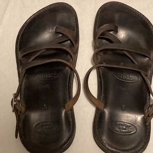 Piper Sandels - black - size 8, fits a 9